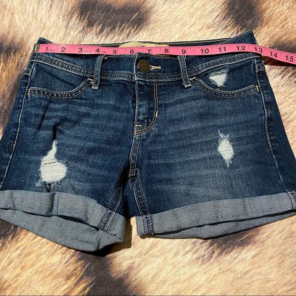 Hollister Longest Length Midi Jean Shorts Women's Size 00 / 26 In. Waist - Picture 3 of 6